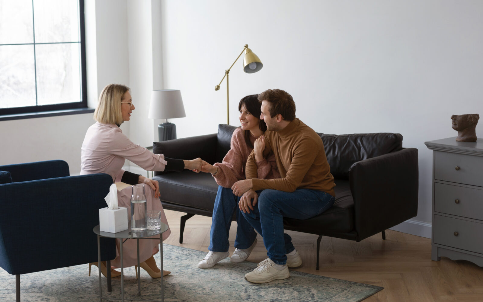 full-shot-couple-undergoing-therapy